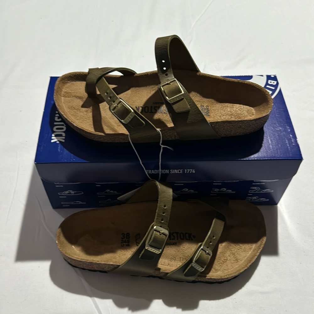 Birkenstock Mayari Olive Regular width US 7 38